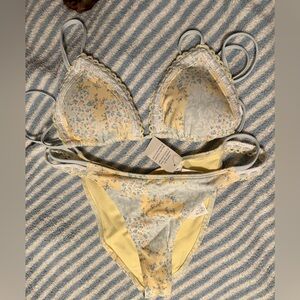 floral print bikini!!